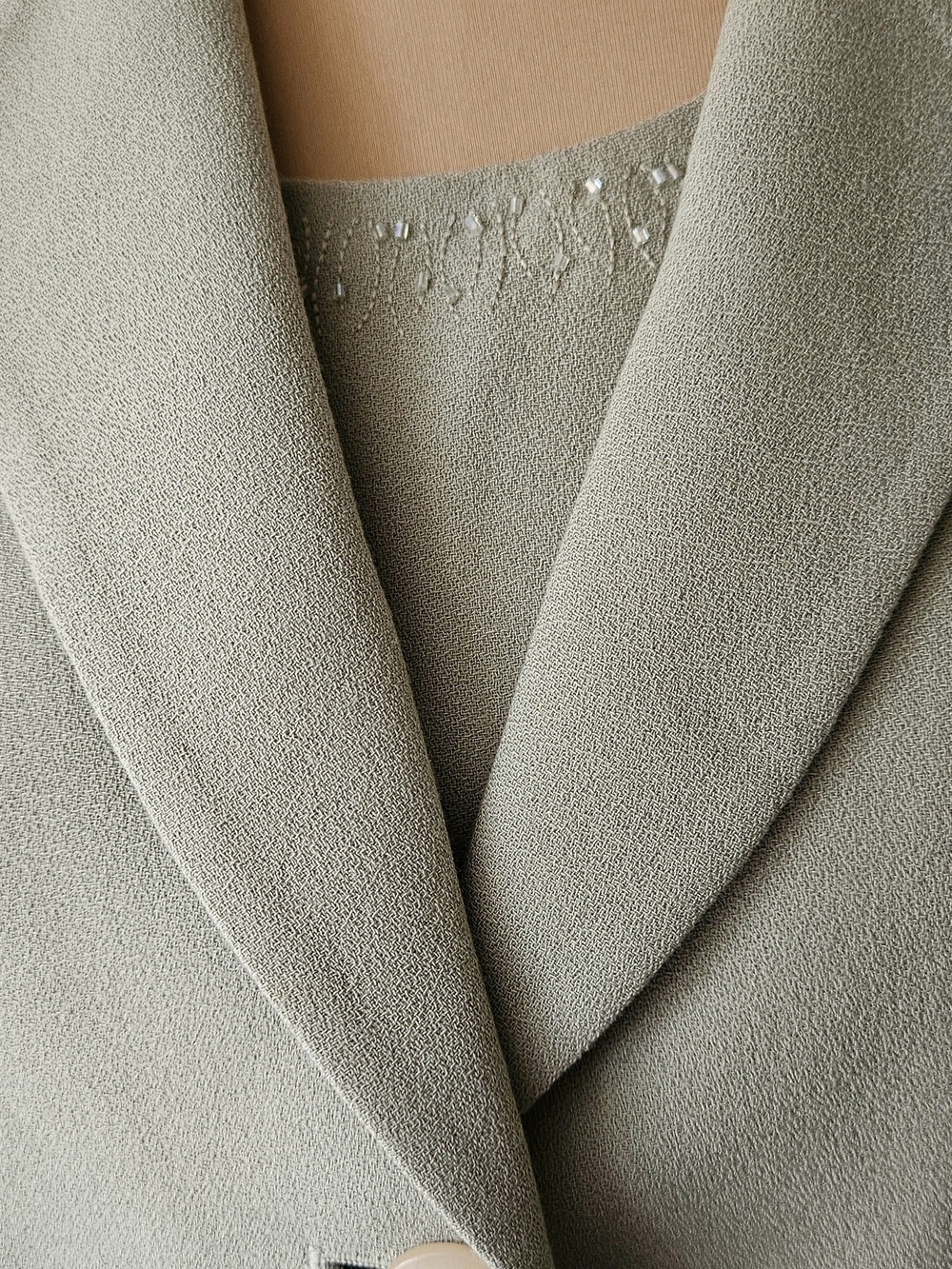 Kasper Women’s Sage Green 3 Pc Suit. Has Small Beaded Detail. Coat, Top & Skirt - Picture 2 of 16